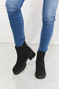 Thumbnail for MMShoes Work For It Matte Lug Sole Chelsea Boots in Black